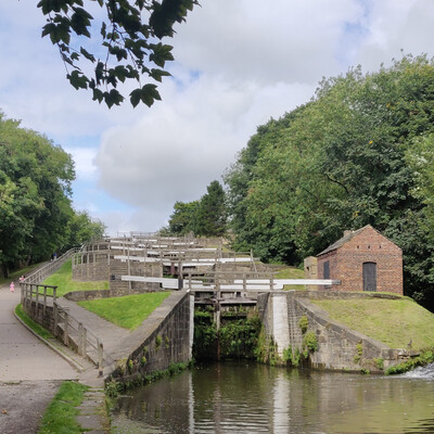 A series of 5 canal locks.